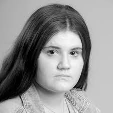 Ellie Baxter's Instagram, Twitter & Facebook