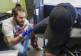 In addition to a wide selection of arts & crafts and home decor products, your local springfield, missouri michaels carries a range of seasonal products. Missouri Artist Covering Up Racist Tattoos For Free Regional Stltoday Com