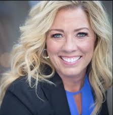 Elaine Simpson-Trainer-Speakers by Industry