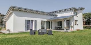 Le notre case prefabbricate in legno pod & megapod richiedono solo un vernice trasparente sui muri avanti/indietro una volta ogni due anni o ogni anno se siete in altitudine o al mare, per mantenere il colore originale del legno. Le Migliori Aziende Che Costruiscono Case In Legno In Emilia Romagna