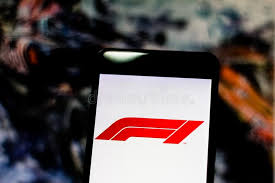 Shortly after the podium ceremony for the season finale in abu dhabi, f1 revealed the new much simpler design that will be used from the start. Beamter F1 Fia Formula 1 Logo Auf Dem Schirm Des Tragbaren Gerats Ikonenfirmenzeichen Weltmeisterschaft Des Logos F1 Grand Prix Redaktionelles Stockfoto Bild Von Schaltung Formel 141677673