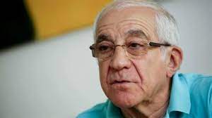 Otelo saraiva de carvalho morreu este domingo, aos 84 anos, no hospital militar de lisboa, onde estava internado, confirmou ao jn vasco lourenço, seu camarada no conselho da revolução e presidente da associação 25 de abril. 25 Abril Otelo Assume Que Se Excedeu Largamente Na Ocupacao De Terras