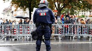 Www.d.st (anmeldung gratis!)bitte unbedingt auch strickertv2 auf youtube abonnieren. Berner Polizei Schutzt Demo Von Abtreibungsgegnern Tageswoche