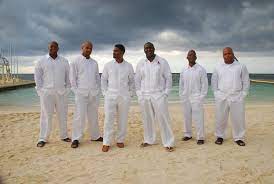 Beach Wedding Groommen Wearing Guayaberas From Debra Torres Islandwedding Groomsme Tenue Mariage Homme Costume De Mariage De Plage Tenue Mariage Homme Plage