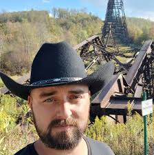 How to remove a small tree in Oil City?