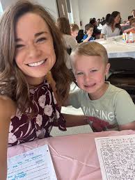Muffins with mom at Allan's Pre-K 💕🌸💐