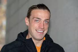 Tom Eaves is Hull City's new joker in the pack but behind the laughs is a  crystal clear focus