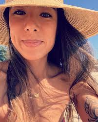 About Mary Hoang — Darkness Is Golden