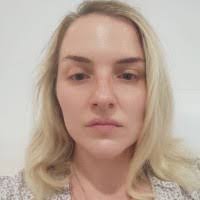 Ella Reiter's Instagram, Twitter & Facebook