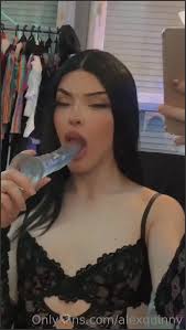 alexquinnv porn Onlyfans video 170224 25 ( 36.6 MB )