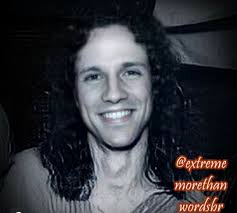 passing by to wish you a beautiful weekend with that smile 🥰🥰❤