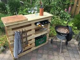 Bbq Side Table Made From 2 Old Pallets Old Boards 1001 Pallets Diy Bbq Outdoor Bar Table Pallet Outdoor