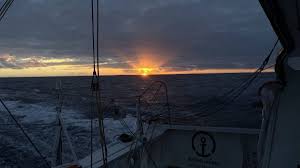 Vor dem rennen seines lebens trennen boris herrmann und seine frau 1150 kilometer. Day 75 Evening Sunset Pictures From Seaexplorer Yacht Club De Monaco Vendee Globe Raw Team Malizia Boris Herrmann Racing Professional Sailing Team Racing Around The World
