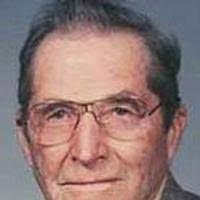 Frieda Mills's Instagram, Twitter & Facebook