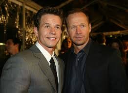 How tall is mark wahlberg? Donnie Or Mark Wahlberg Who Is The Most Successful