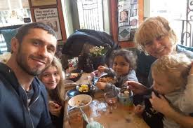 Spre suedia, o țara încă normala:) to sweden, a still normal country Realitatea De Care S A Lovit DragoÈ Bucur Atunci Cand A Adoptat O FetiÈÄ Din 12 Familii Care Vor SÄ Adopte 11 Nu Vor Un Copil De Etnie RomÄ