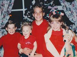 Paul walker family tree father, mother name pictures. Paul Walker On Twitter We Know This Was A Tough Year But Hope You Are All Safe And Well Wishing Everyone Love And Happy Holidays From Afar What S Your Fondest Christmas