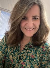 Going live in 20 mins with a great mix of old and new progressive sounds:  Tune in here: www.cotswoldsradio.com Cotswolds Radio