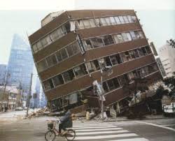 When Natural Things Happen To Slightly Less Than Natural Things Earthquake Natural Disasters 1964 Alaska Earthquake