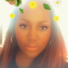 Lashanda Huntley's Instagram, Twitter & Facebook