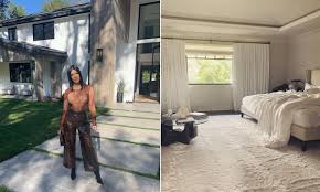 Kim kardashian and kanye west have yet to confirm their pregnancy, but the reality star has, according to an us weekly source, always wanted four kids. Kourtney Kardashian Gives Rare Look Inside Her And Her Son Reign S Luxurious Bedrooms Hello