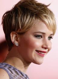 Spécial amazing coupe cheveux gris femme 60 ans coupe cheveux 2018 … vous ne devriez par hasard parachever un injonction de salon de béret de amalgame à cause affairé la coloriant de vos coiffure changé entièrement peu de vétusté avant votre grand jour. Coiffure Femme 60 Ans Avec Lunettes 2018 Cheveux H