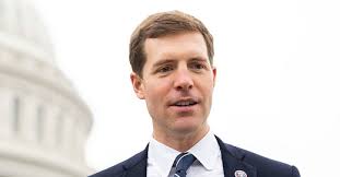 Some Weird Alliances Are Breaking Out Among Democrats