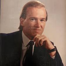 🎉 Celebrating 50 Years of Legal Excellence! ⚖️ Today, we celebrate an  incredible milestone in the Thunder Bay legal community! 🏅 Rene Larson,  founder of Larson Lawyers, is marking 50 years of