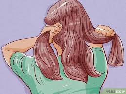 Los cortes de pelo corto como el corte de zumbido o el corte de tripulación se pueden lograr con sólo unas tijeras de podar y sin desvanecerse. Como Cortarse El Pelo Corto En Casa 12 Pasos
