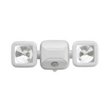 Nice little light at first,shines nice n bright,but after it keeps coming on with any little motion,it needed batteries changed. Mr Beams Outdoor 500 Lumen Battery Powered Motion Activated Integrated Led Twin Head Security Light White Mb3000 Wht 01 The Home Depot Mr Beams Security Lights Security Spotlight