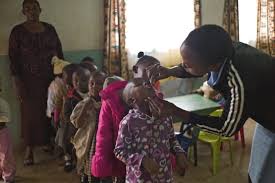 The most important vitamins and supplements that your kids need include zinc, calcium, fibre, vitamin b12, iron, vitamin d, vitamin e and vitamin c. Helen Keller International The Life You Can Save