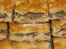 kiymali borek tarifinin yapilisinin her asamasini goruntuleyebilir kolayca uygulayabilirsiniz yemek tarifleri yiyecek ve icecek yemek