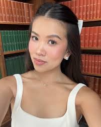 Kelly Doan's Instagram, Twitter & Facebook