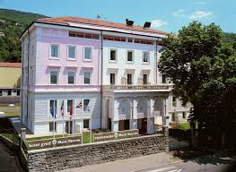 Vermietetes mfh mit., wohnen im schönen schönwald. Exklusive Appartements In Triest Masterhomes
