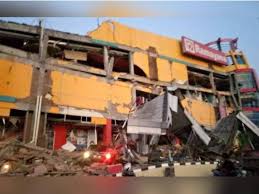 Gempa bumi terkini berkekuatan magnitudo (m) 6,2 melanda blitar, jawa timur pada jumat jumat, 21 mei 2021 | 19:24 wib. Tiga Maut 24 Cedera Gempa Bumi Di Sulawesi