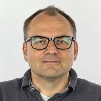 60+ perfiles de «Leitzke»