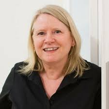 Hannah Singleton (@drhesingleton)