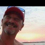 Gaby Hecht's Instagram, Twitter & Facebook