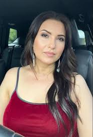 Single unappreciated good women wyd rn 😍👀