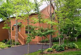 Tour/ticket assistance, barbecue grills, and a fireplace in the lobby are also featured at cabins at green mountain, trademark collection by wyndham. Cabins At Green Mountain Branson Mo Branson Cabins Tripster