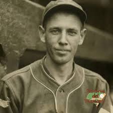 UnDiaComoHoy 28 de diciembre de 1900, nace en Lake Charles, Louisiana,  Theodore Amar Lyons, "Ted" Lyons, figura del pitcheo en la MLB durante 3  décadas y líder histórico en juegos ganados para