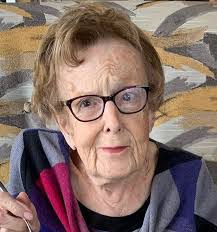 Lorna Mccabe's Instagram, Twitter & Facebook