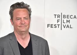 Последние твиты от matthew perry (@matthewperry). Izvestno Pochemu Mettyu Perri Provel V Bolnice Tri Mesyaca Glamurchik Tochka Net