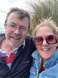 Hubby n Me, Big Sister and me, Me and Bestie!! 🥰🥰🥰having a smashing  Saturday !! Oo I came 14th in the Oscars Speed quiz. Fab!! First time doing  one of those!! Much