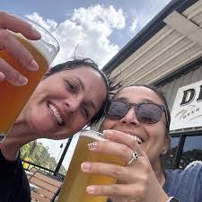 Angela Reams's Instagram, Twitter & Facebook