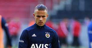 Samatta, ferdi kadıoğlu, sosa, gustavo gibi isimlerin saç tıraşına özenen başarılı futbolcunun pelkas'a baksana hiçbir şey oynamadan şans veriliyor. Dimitris Pelkas Tan Tepki Sozleri Son Dakika Spor Haberleri