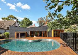 Magnifique Maison Renovee En Bois Et En Briques Avec Piscine En Australie Piscine Exterieure Amenagement Piscine Modele Architecture