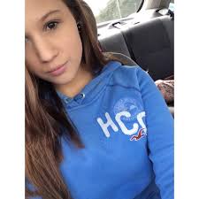 Amy Yeary (@Amyyrenaeee)