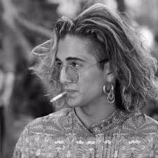 As the final unfolded on saturday, footage began circulating online showing maneskin singer damiano david bending towards the table leading many. Figo 27 Verita Che Devi Conoscere Damiano David Mamma Rossella Vicari Sandro La Vignera Rosita A