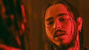 Ketika Post Malone Lakukan 'Stage Dive' dan Gagal Total